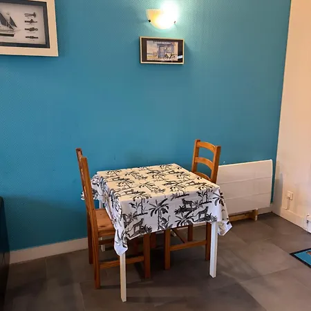 Des Isles - Le Guernesey *